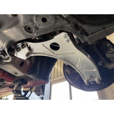 画像9: フロント ロアアーム