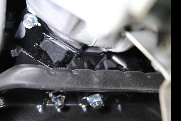 画像8: LEGACY BM,BRリア トランスミッション マウント (8)