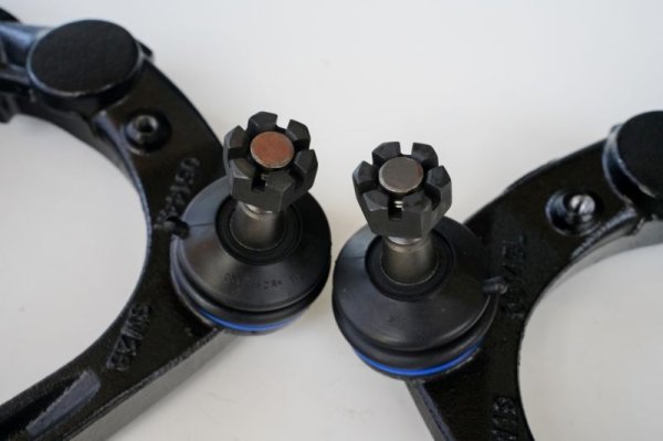 画像6: HIACE TRH200,KDH200フロント アッパー アーム (6)