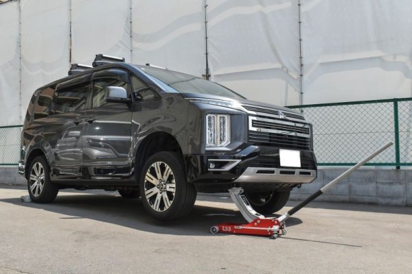 画像9: Z.S.S. アルミガレージジャッキ フロアジャッキ 3.0TON 低床タイプ (9)